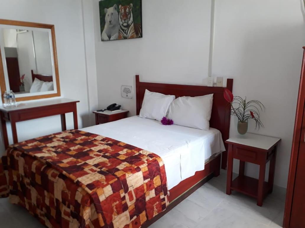 Hotel Hacienda De Zapata Jiutepec Esterno foto